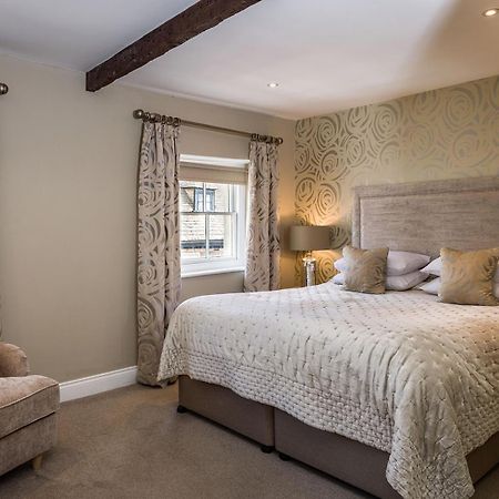 The Lake Isle Restaurant With Rooms Uppingham Esterno foto