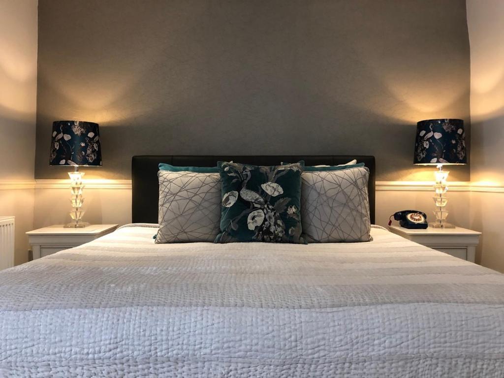 The Lake Isle Restaurant With Rooms Uppingham Esterno foto